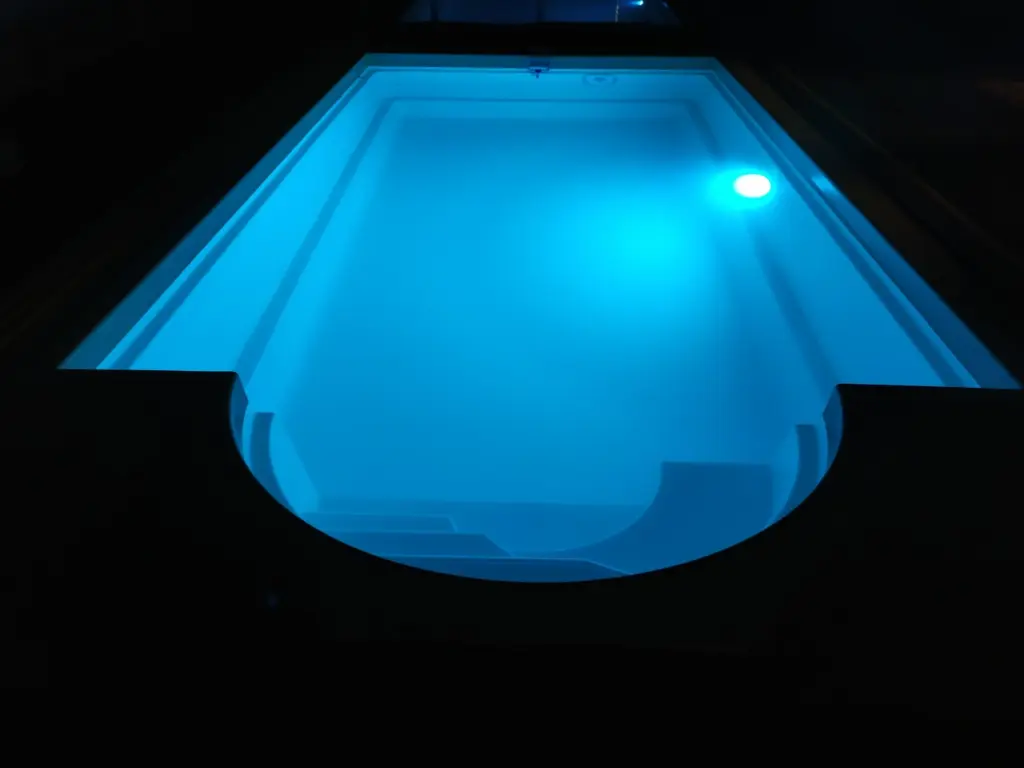 Led světlo do bazénu