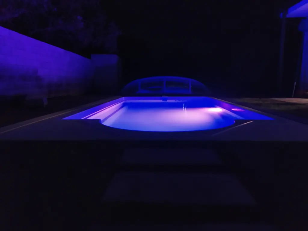 Led světlo do bazénu